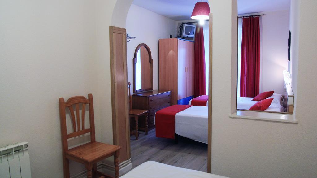 Ch Antonio Hotel Madrid Exterior photo