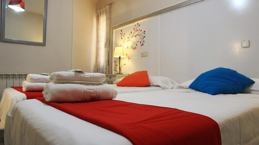 Ch Antonio Hotel Madrid Exterior photo