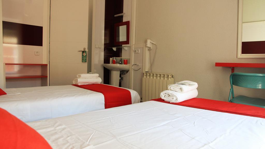 Ch Antonio Hotel Madrid Exterior photo